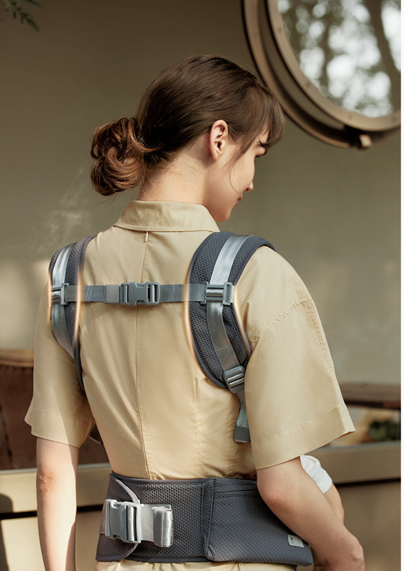 Baby Carrier with Hip Seat